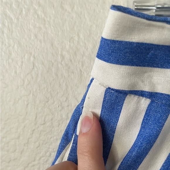 Alice + Olivia Blue & White Striped Linen Blend Shorts Women’s Size 2 - Picture 13 of 15